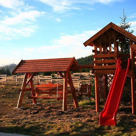 Pensiunea Muntele Alb Horezu Exterior foto