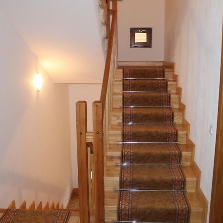 Pensiunea Muntele Alb Horezu Exterior foto