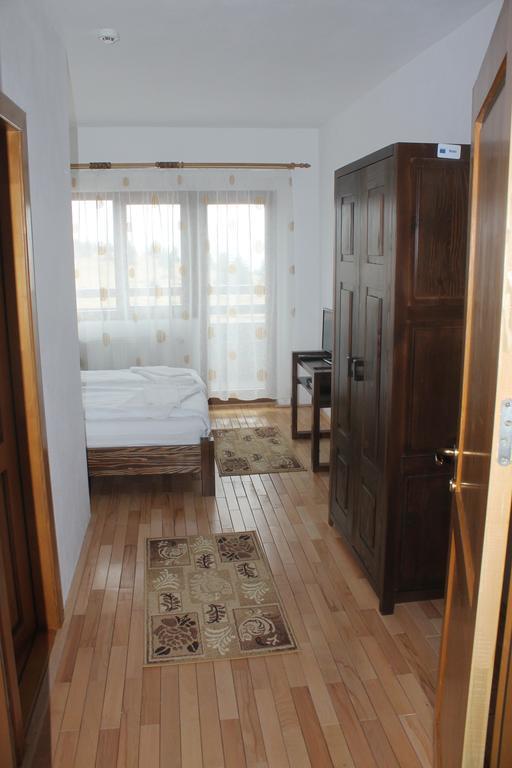 Pensiunea Muntele Alb Horezu Zimmer foto